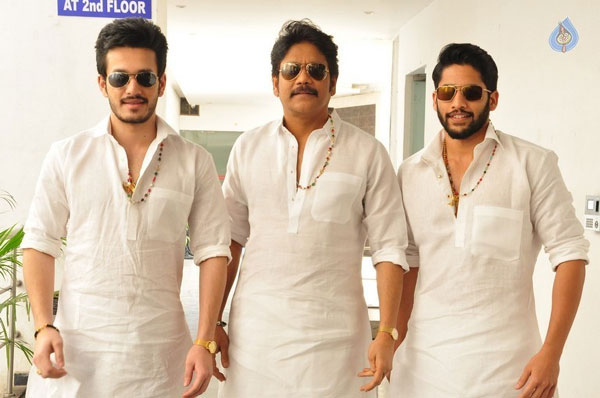 king nagarjuna,akhil,naga chaitanya,soggade chinni nayana,oopiri  కొడుకుల కోసం నాగ్‌ త్యాగం!